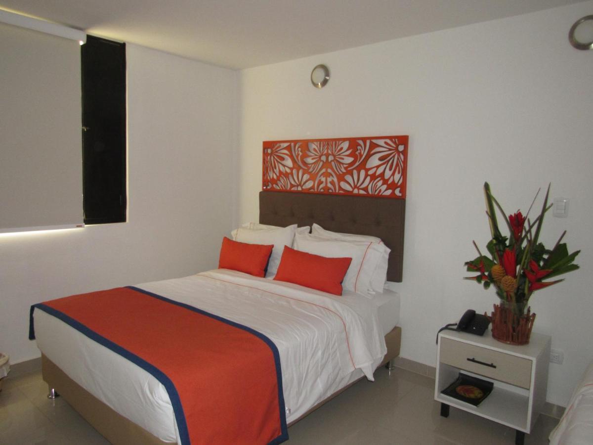 Hotel Yalconia San Augustin Bagian luar foto